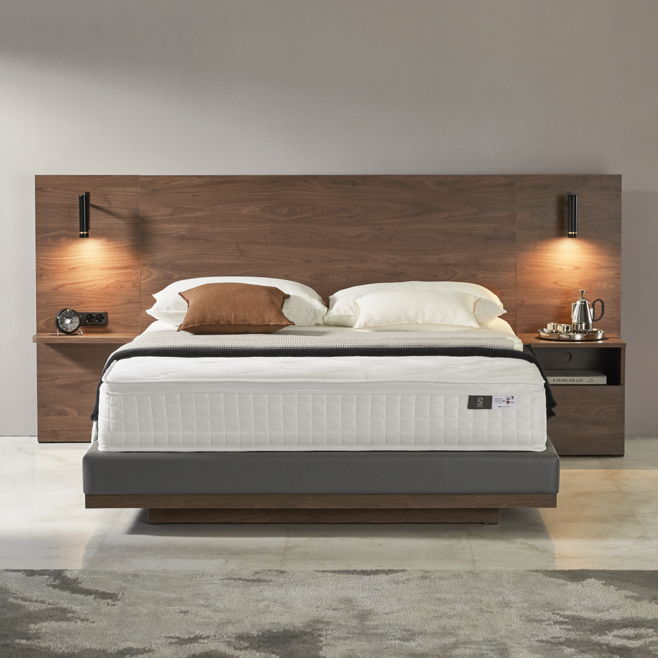 클래식 호텔에디션 프레임